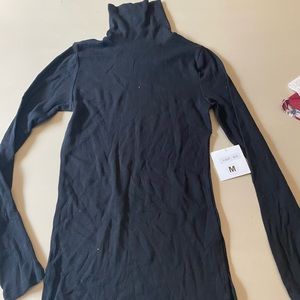 Set of 2 turtlenecks
